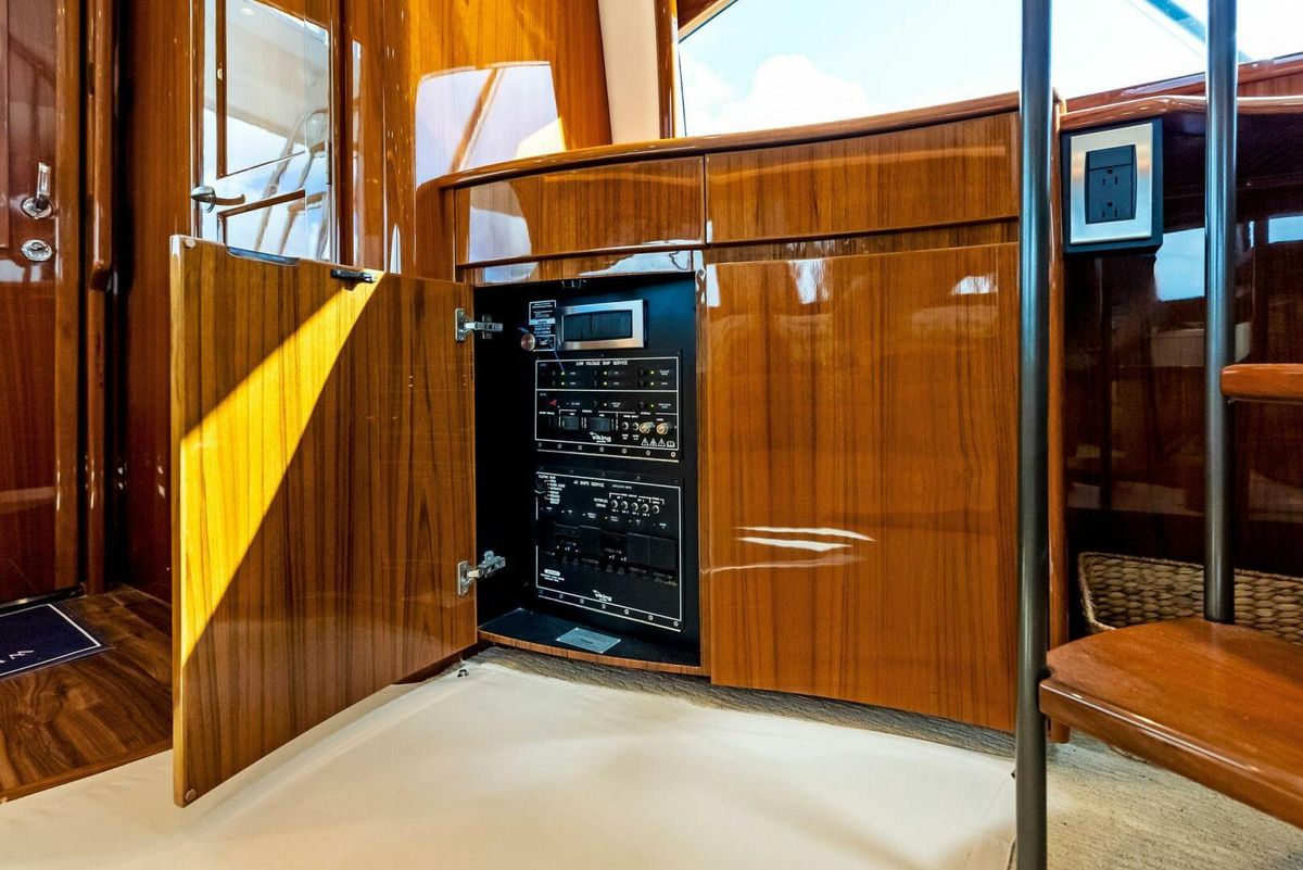 2015 Viking 66 