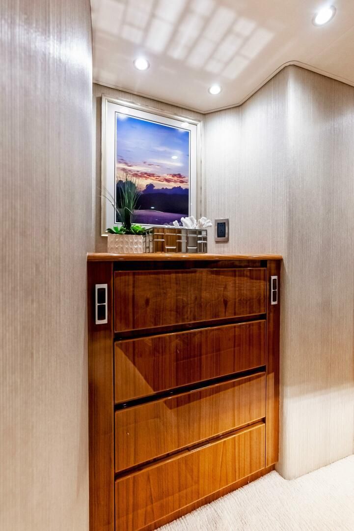 2015 Viking 66 