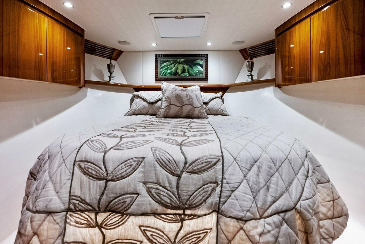2015 Viking 66 