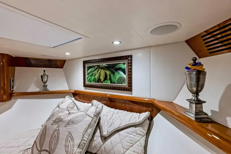 Princess Lily Yacht Photos Pics 2015 Viking 66 Enclosed Bridge