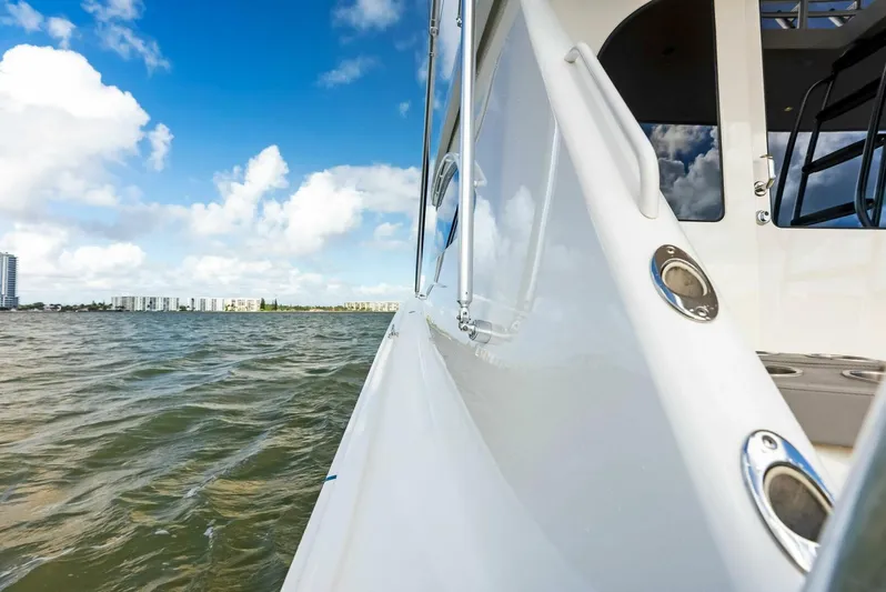 Princess Lily Yacht Photos Pics 2015 Viking 66 Enclosed Bridge