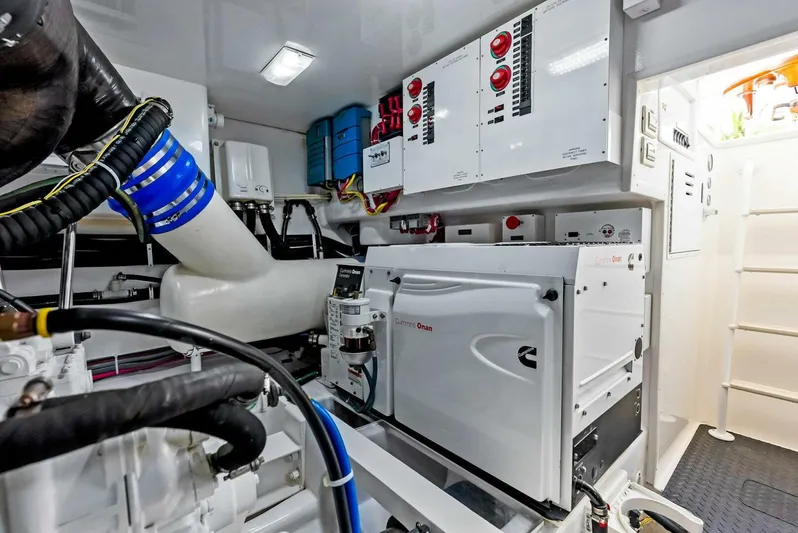 Princess Lily Yacht Photos Pics 2015 Viking 66 Enclosed Bridge