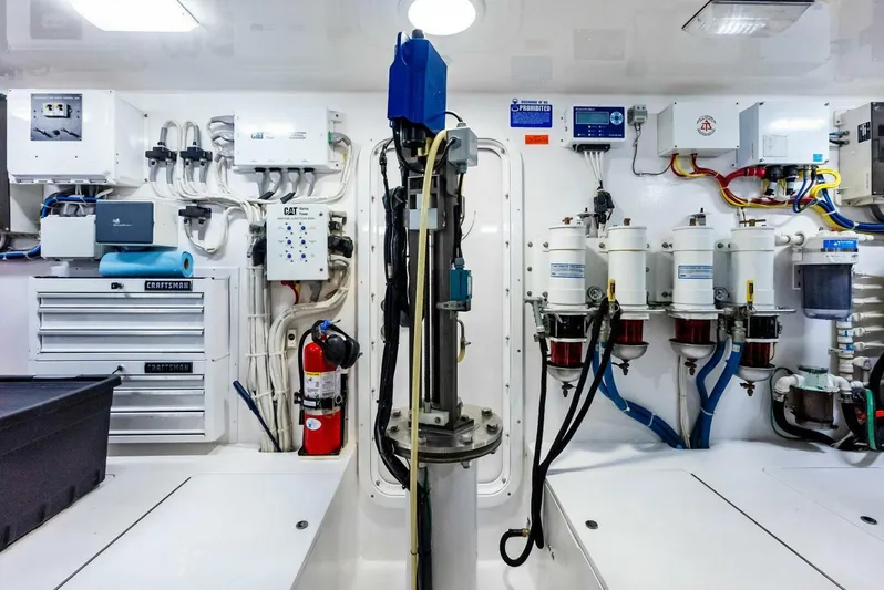 Princess Lily Yacht Photos Pics 2015 Viking 66 Enclosed Bridge