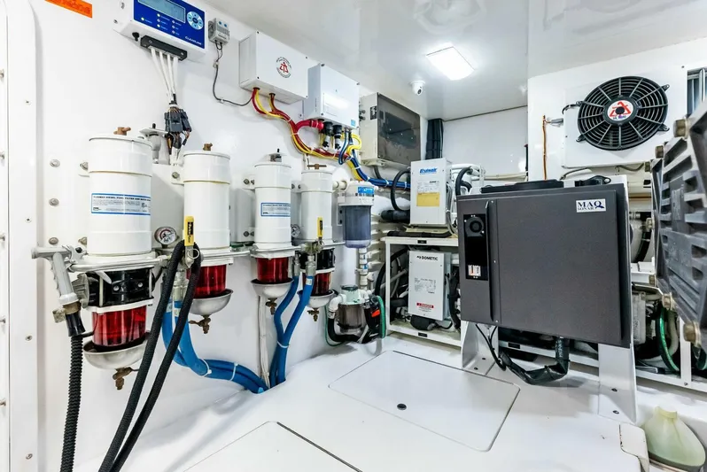 Princess Lily Yacht Photos Pics 2015 Viking 66 Enclosed Bridge