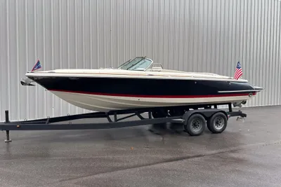 Chris-Craft Launch 27