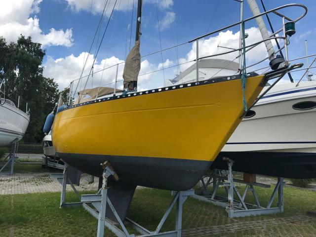 cobra 750 sailboatdata