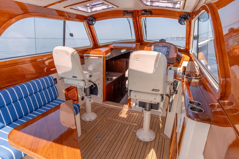 A’gangee II Yacht Photos Pics 