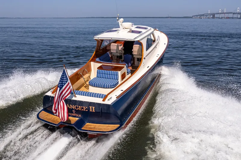 A’gangee II Yacht Photos Pics 