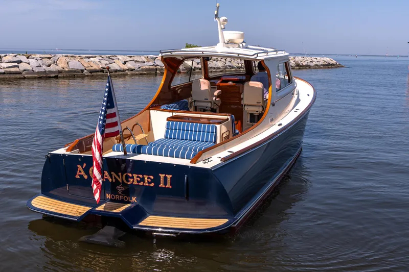 A’gangee II Yacht Photos Pics 