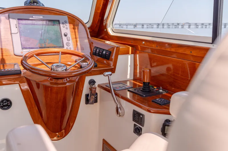 A’gangee II Yacht Photos Pics 