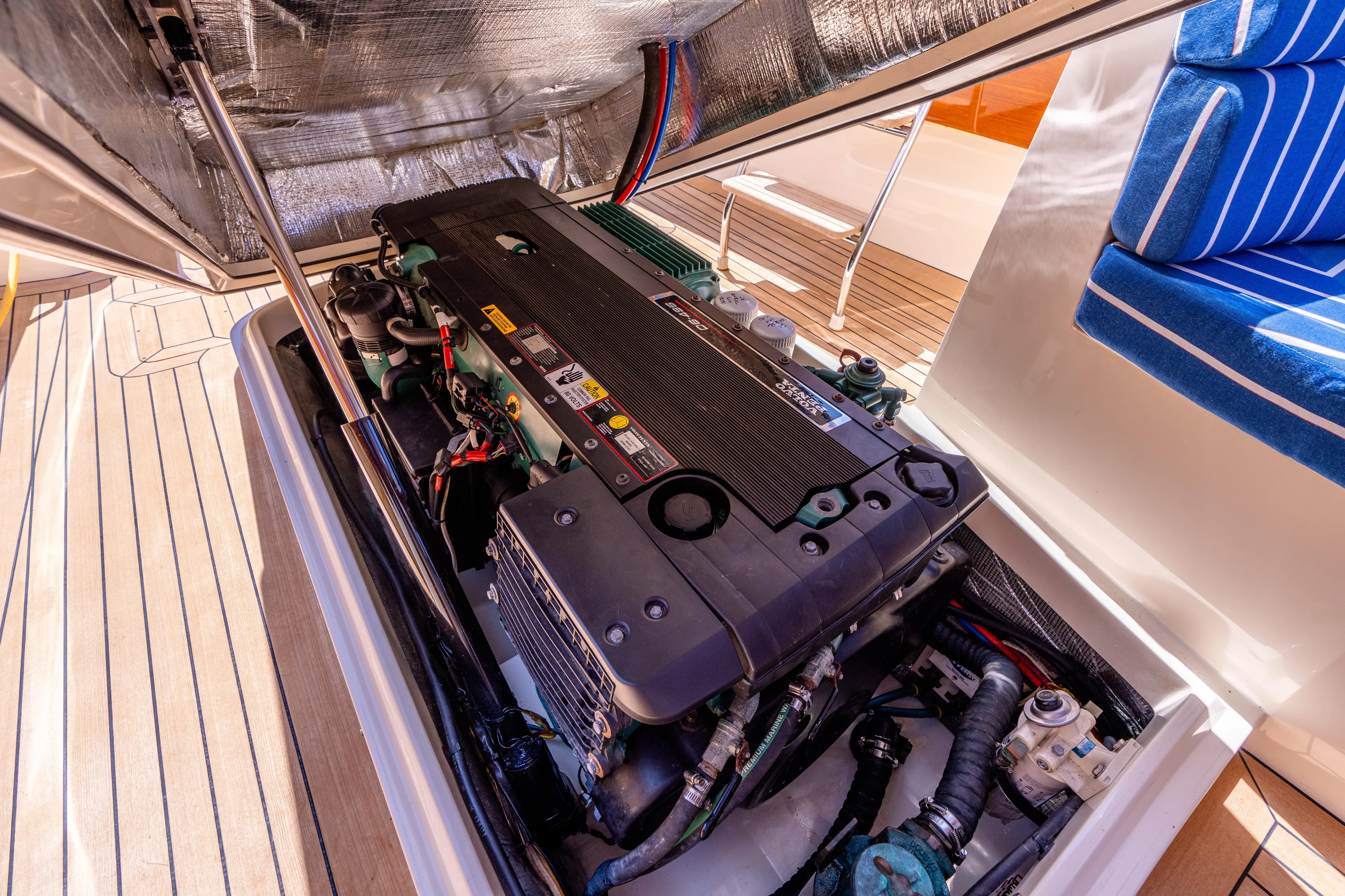 A’gangee II Yacht Photos Pics 