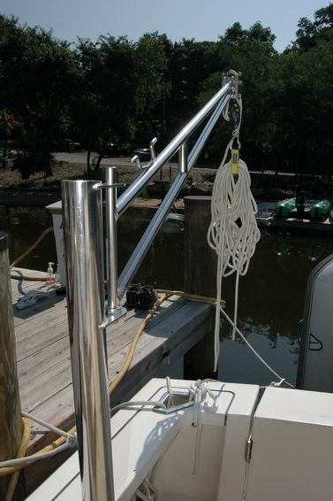 2005-42-sabre-42-flybridge-sedan