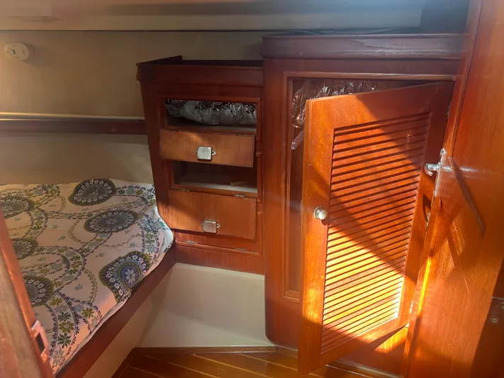 Ananda Yacht Photos Pics 