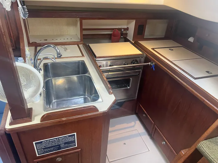 Ananda Yacht Photos Pics 