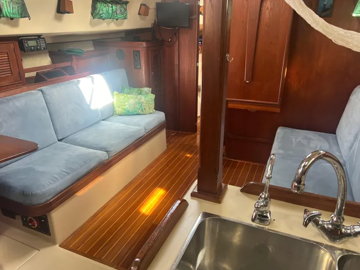 Ananda Yacht Photos Pics 