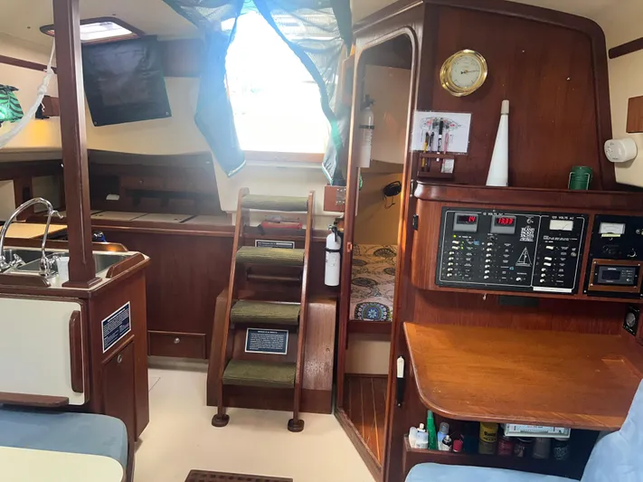 Ananda Yacht Photos Pics 