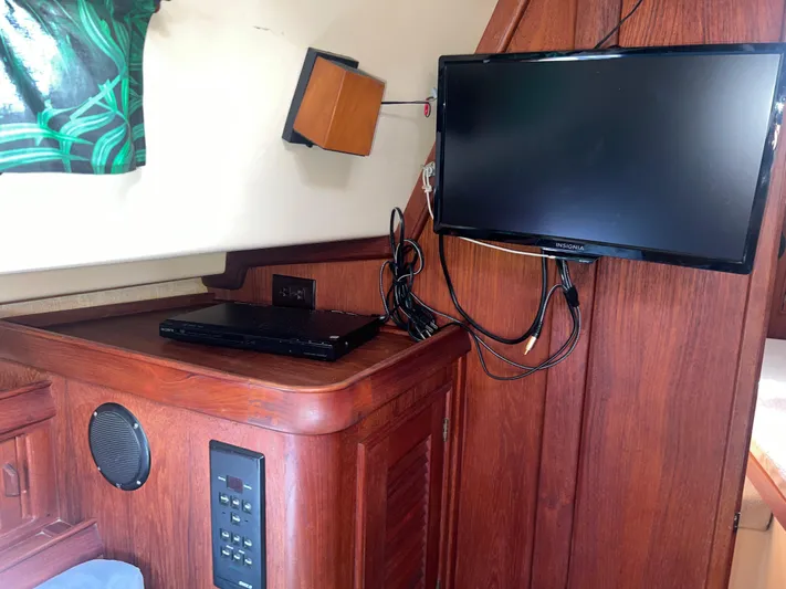 Ananda Yacht Photos Pics 