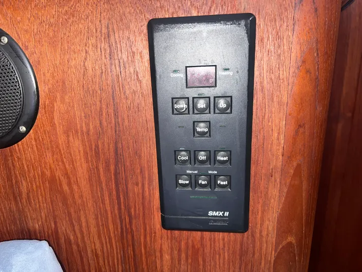 Ananda Yacht Photos Pics 