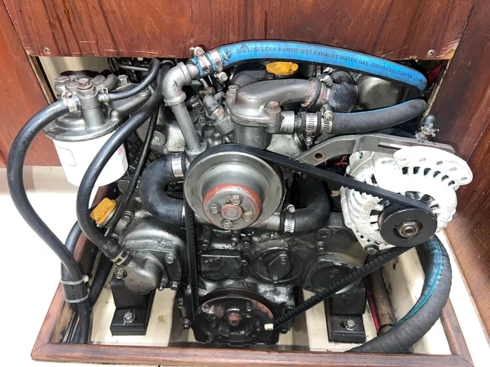 Ananda Yacht Photos Pics 