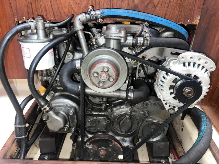 Ananda Yacht Photos Pics 