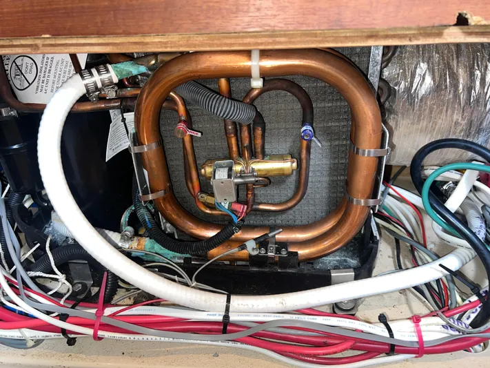 Ananda Yacht Photos Pics 