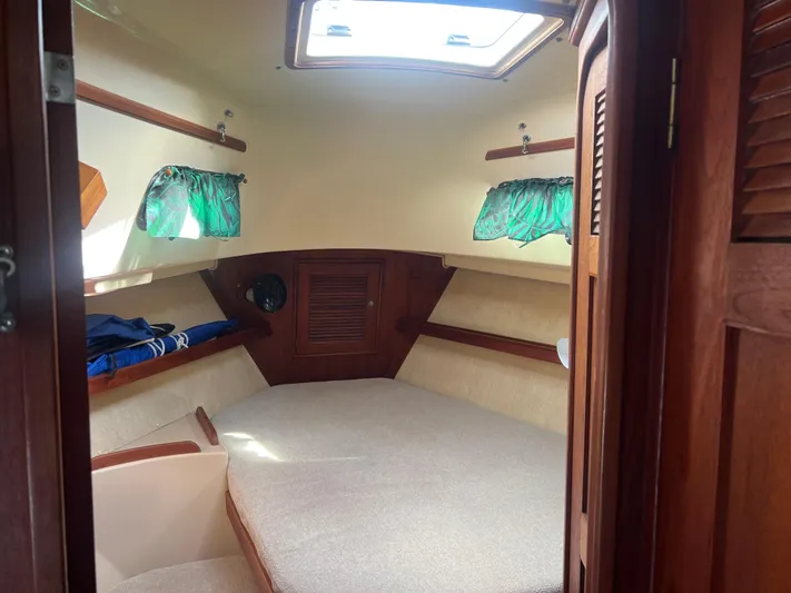 Ananda Yacht Photos Pics 