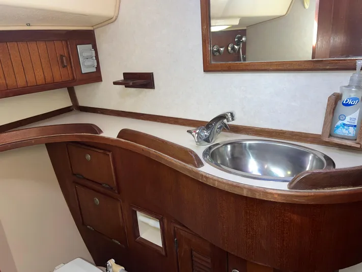 Ananda Yacht Photos Pics 