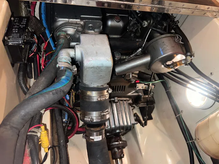 Ananda Yacht Photos Pics 