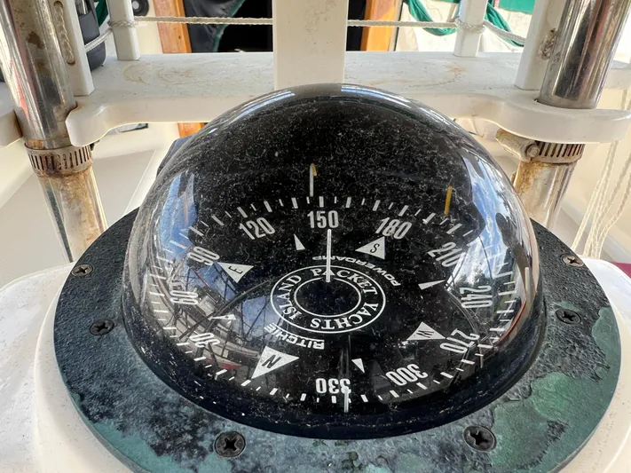 Ananda Yacht Photos Pics 