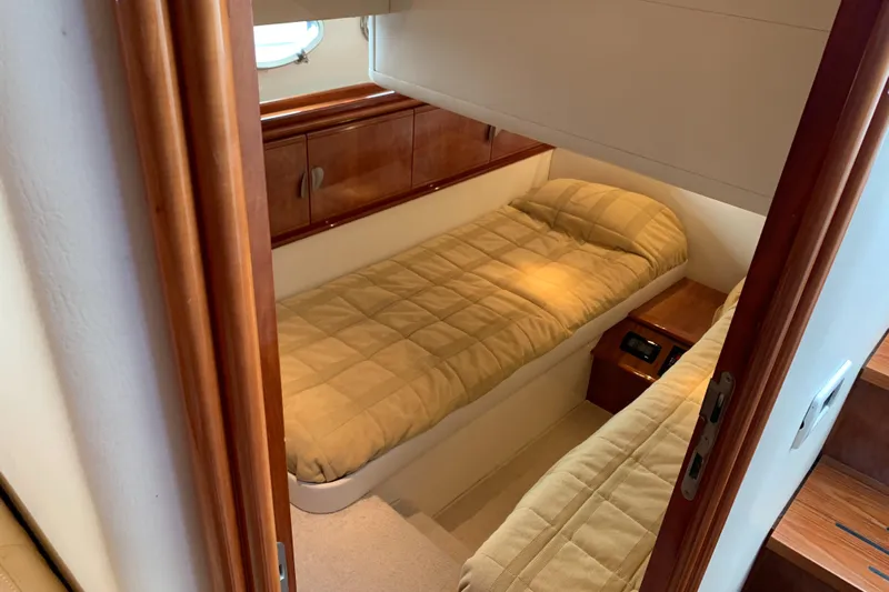 Satisfaction Yacht Photos Pics 