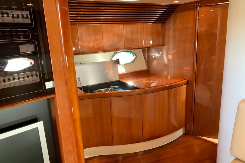 Satisfaction Yacht Photos Pics 