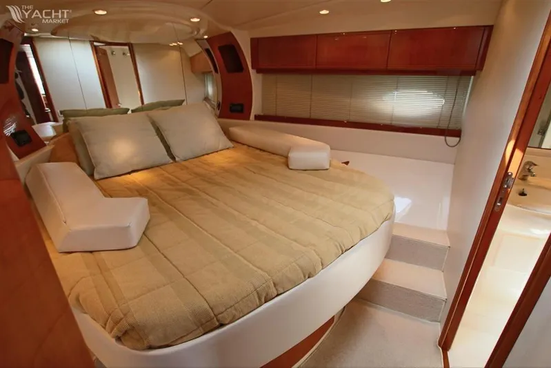 Satisfaction Yacht Photos Pics 