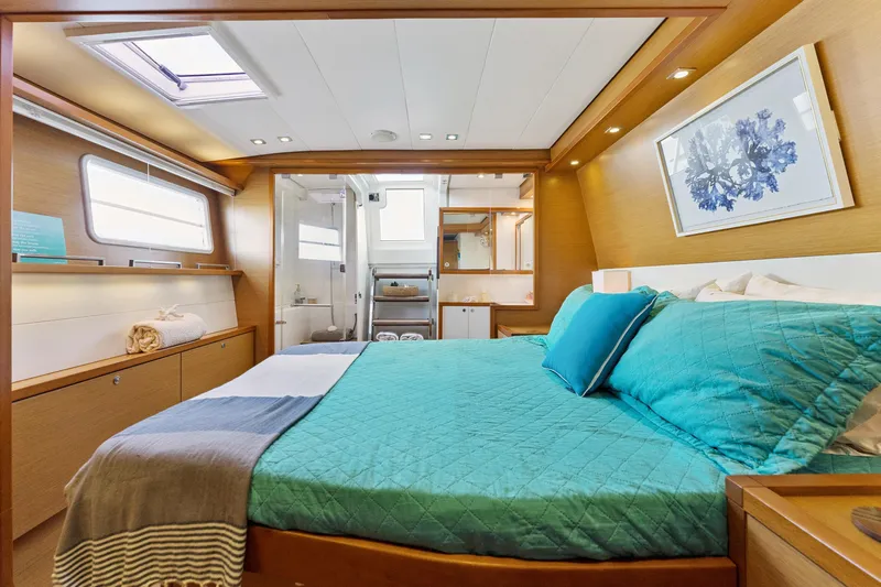 Worth The Wait Yacht Photos Pics 