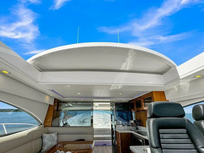  Yacht Photos Pics 2020 Riviera 4800 Sy - Image 26