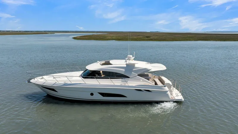  Yacht Photos Pics 2020 Riviera 4800 Sy - Image 7