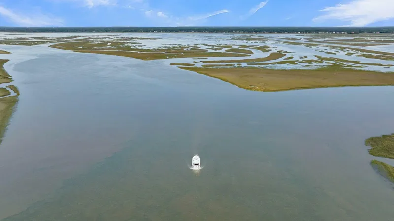  Yacht Photos Pics 2020 Riviera 4800 Sy - Image 19