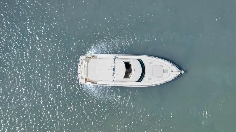  Yacht Photos Pics 2020 Riviera 4800 Sy - Image 13