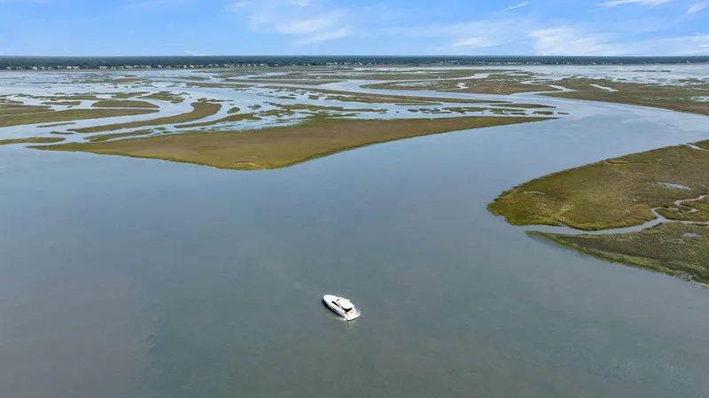  Yacht Photos Pics 2020 Riviera 4800 Sy - Image 20