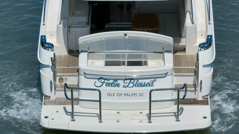  Yacht Photos Pics 2020 Riviera 4800 Sy - Image 25