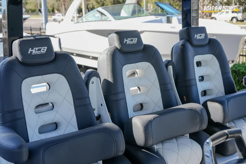  Yacht Photos Pics Luxury seating on 2023 HCB 39 Speciale boat, featuring premium design and comfort.