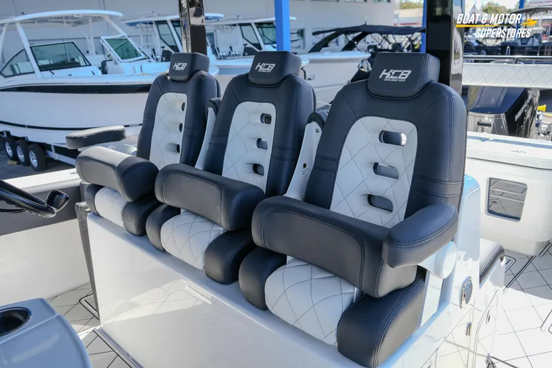  Yacht Photos Pics Luxury seating on 2023 HCB 39 Speciale boat, featuring premium design and comfort.