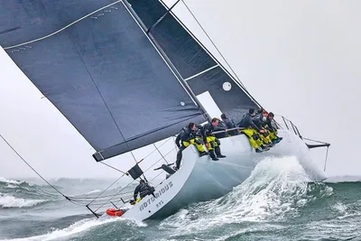 2009 TP / IRC 52 Botin