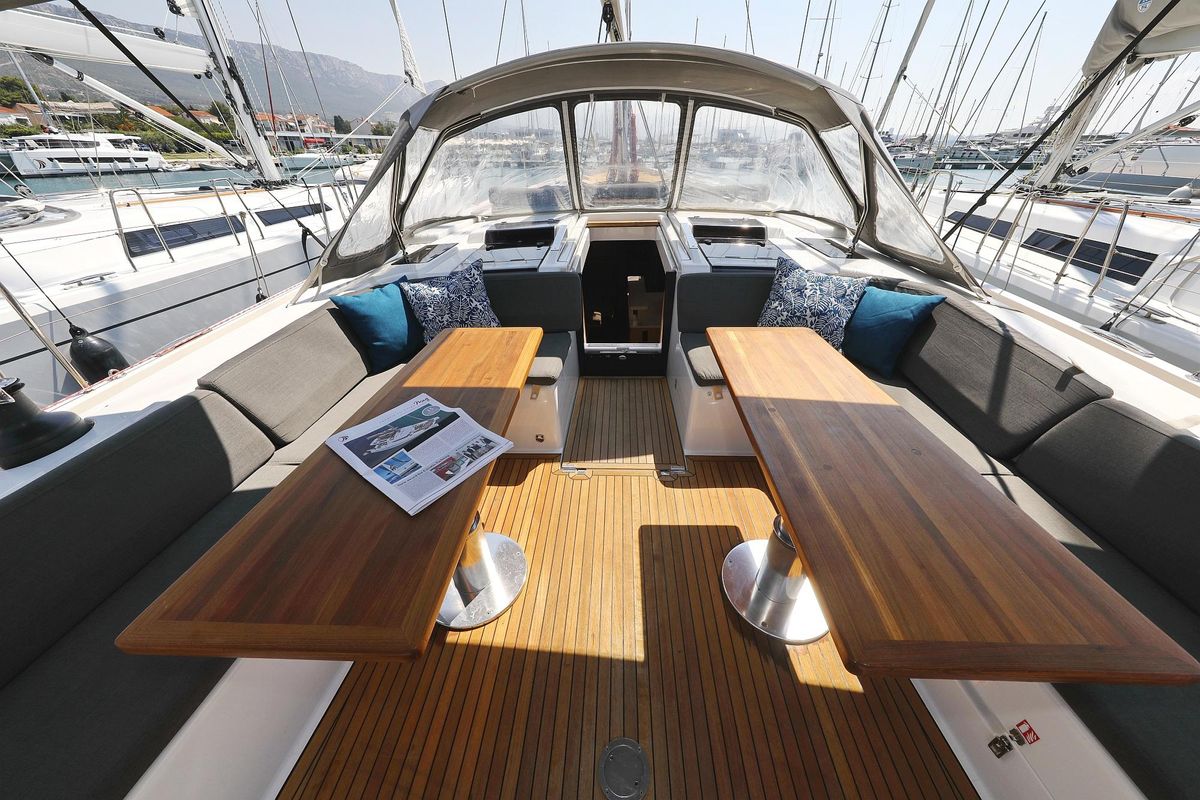 2017 Hanse 56 
