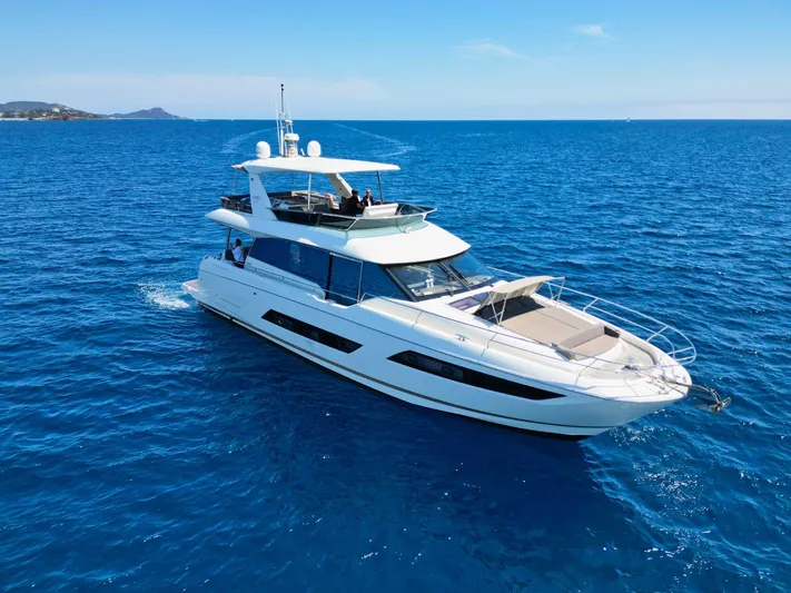 Endless Summer II Yacht Photos Pics 