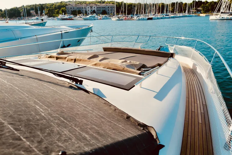 Endless Summer II Yacht Photos Pics 