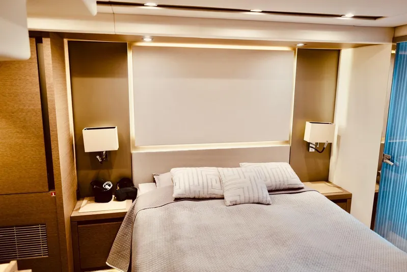 Endless Summer II Yacht Photos Pics 