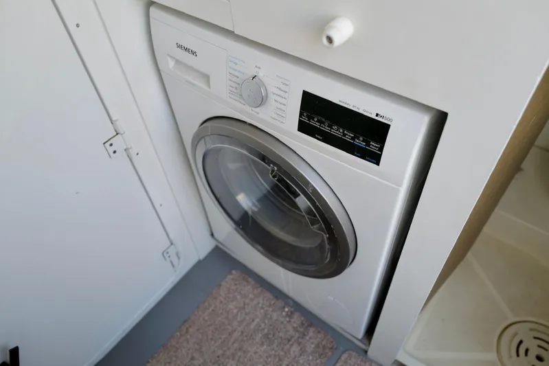 Endless Summer II Yacht Photos Pics 