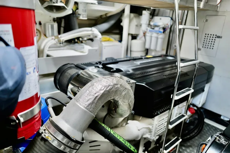 Endless Summer II Yacht Photos Pics 