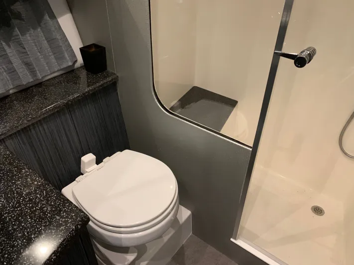  Yacht Photos Pics Luxurious bathroom in Silverton 4100 SC 2019 model.