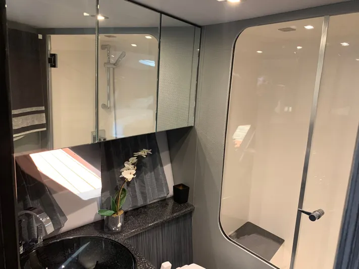  Yacht Photos Pics Luxurious bathroom on the 2019 Silverton 4100 SC yacht.